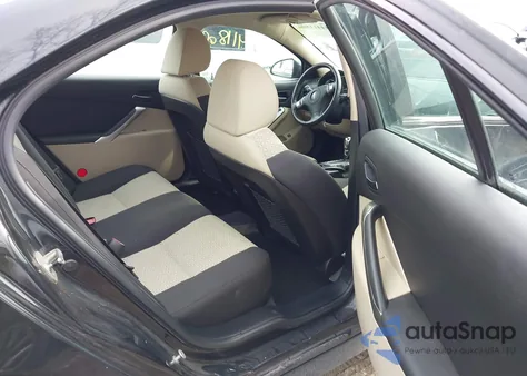 2010 Pontiac G6 z USA, uszkodzony, nr VIN 1G2ZA5EB8A4161934